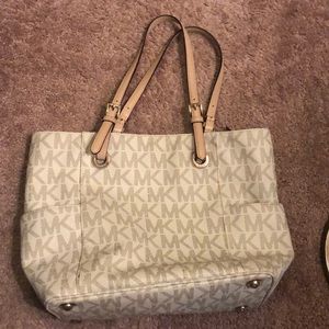 Michael Kors Bags - Michael Kors Purse Michael Kors Bags - Michael Kors Purse
